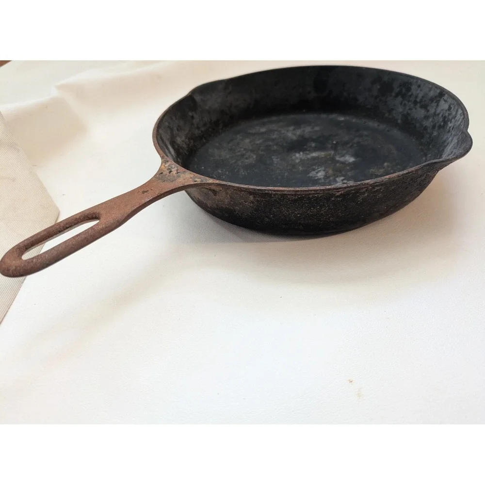 Griswold Iron Mountain 7 1032A Cast Iron Skillet Ban 2 Spout Unrestored